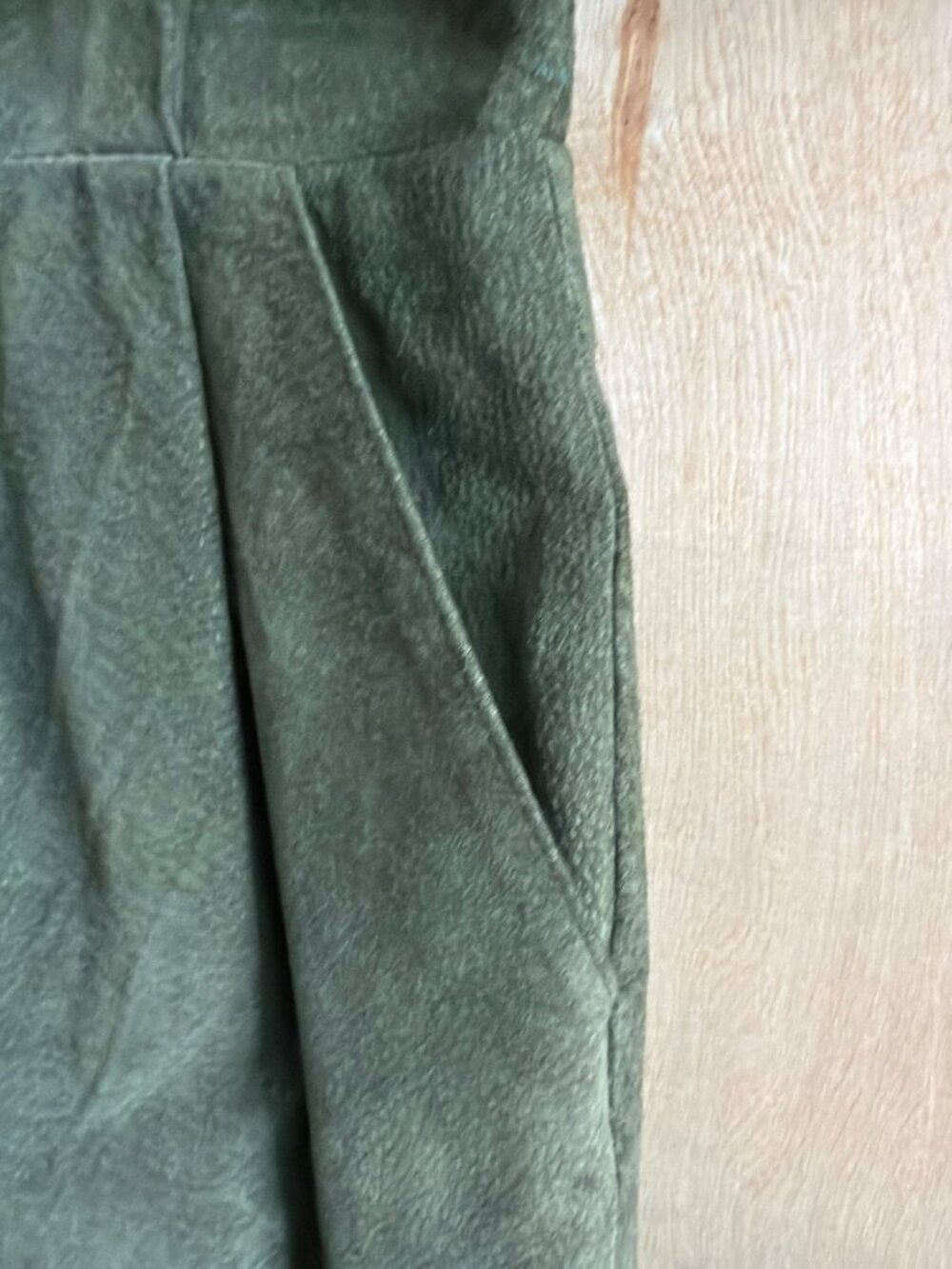 Vintage Della Roufogali Olive Green Suede Leather Safari Shirt Dress Size 10 - Picture 8 of 14